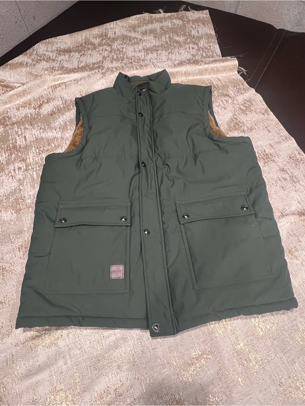 Men's Green Puffer Vest with Pockets